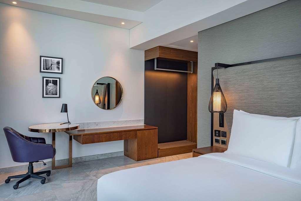 The First Collection Dubai Waterfront Hotel Phòng bức ảnh
